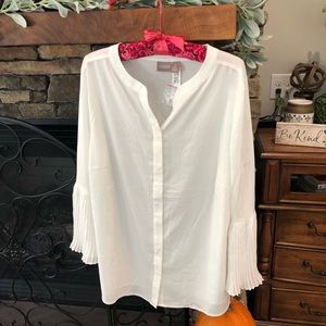 Chico’s Pleat sleeve blouse Size 3  Antique White